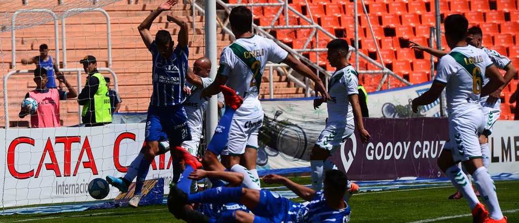 El video viral de cómo los arbitrajes de la Superliga perjudican al Tomba