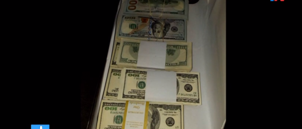Un empleado del Instituto Patria encontró USD 100 mil en una caja