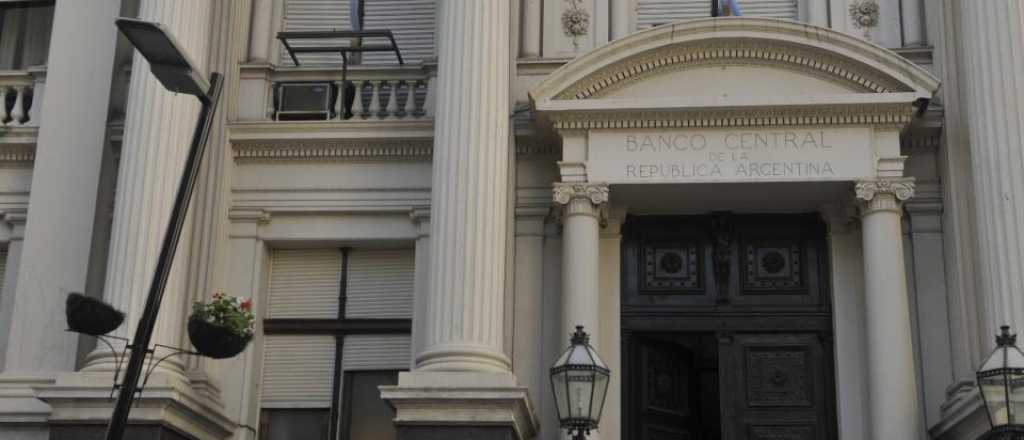 El Banco Central explic&oacute; por qu&eacute; public&oacute; datos de compradores de d&oacute;lares