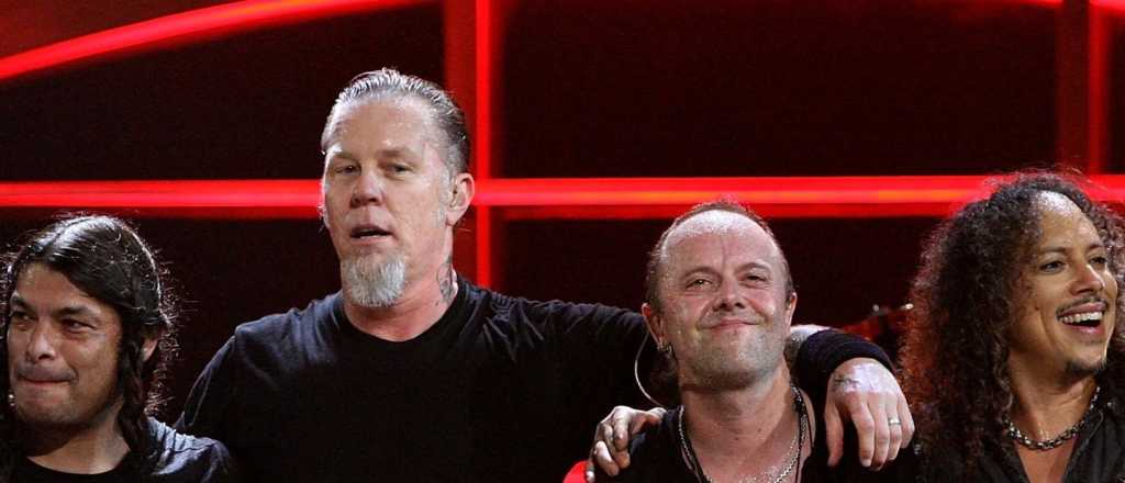 Metallica canceló su gira porque el vocalista debe tratar sus adicciones
