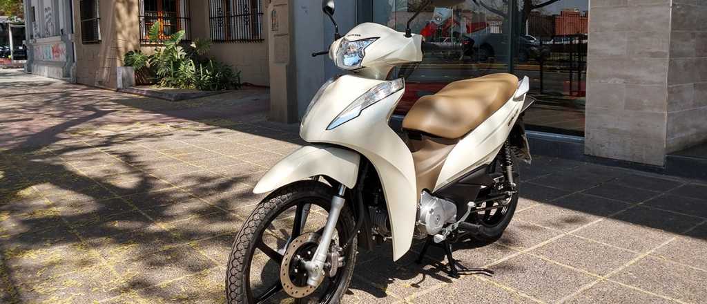 Motos: esta es la nueva Honda Biz que llegó a Mendoza