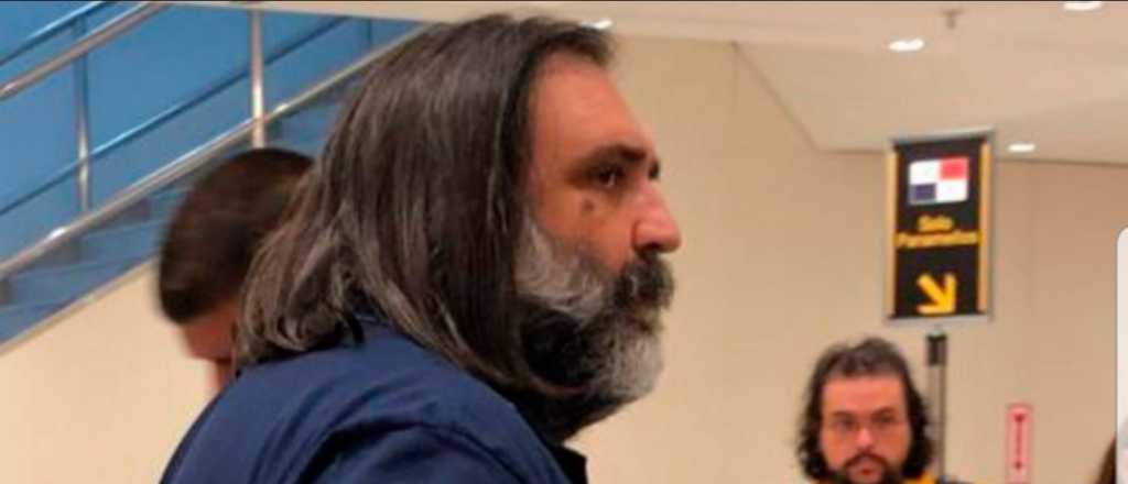 Una mendocina fotografi&oacute; a Baradel en Panam&aacute; y se arm&oacute; un gran revuelo