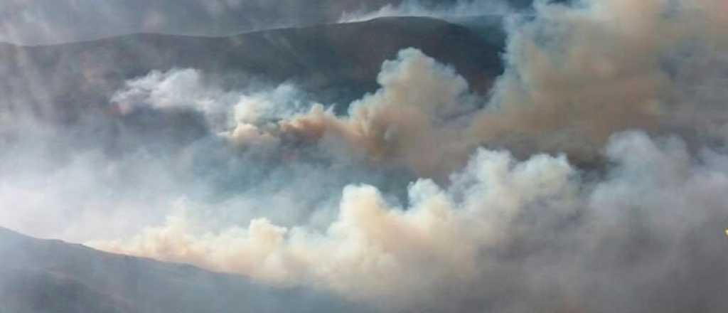 Continúan los incendios forestales en Mina Clavero
