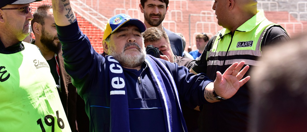 El día que Maradona posó con la camiseta del Tomba