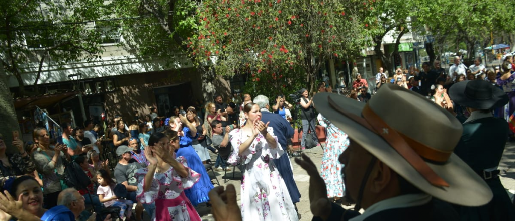 Intenso movimiento turístico en Mendoza por el fin de semana