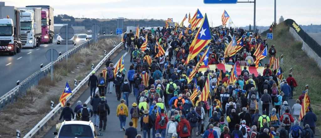 Los independentistas inician cinco marchas hacia Barcelona