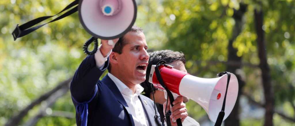 Guaid&oacute; acus&oacute; a Maduro por el crimen de un concejal opositor