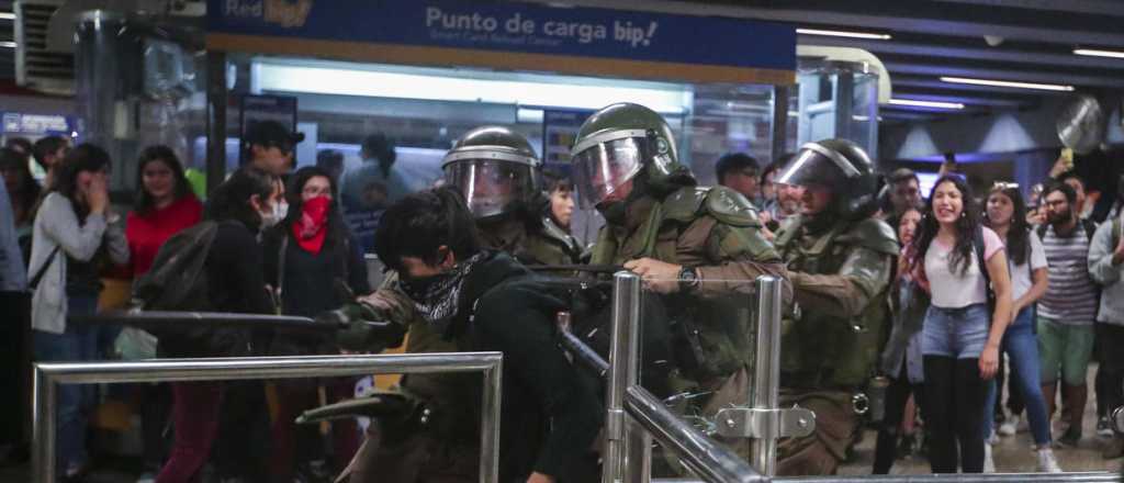 Chile: Piñera reconoció "uso excesivo de la fuerza" por parte de Carabineros