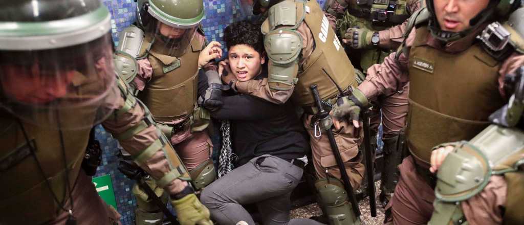 Chile acumula denuncias por actos ilegales en la represión