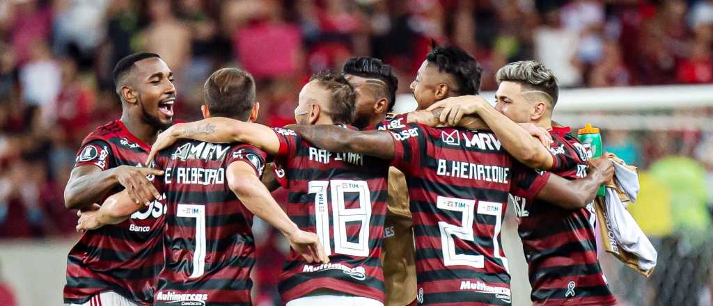 Flamengo aplastó a Gremio y jugará la final contra River