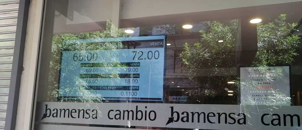 Dólar pre elecciones: alcanzó los $72 en casas de cambio de Mendoza