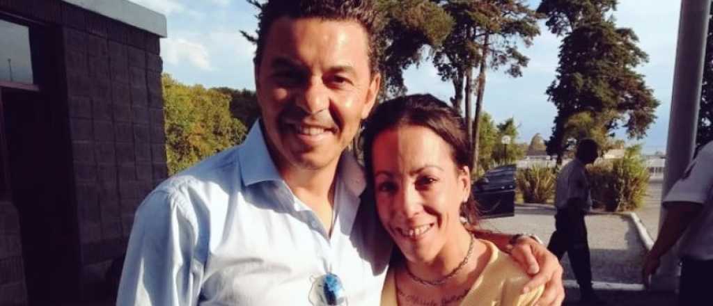 Una fan&aacute;tica esper&oacute; a Gallardo seis horas y cuando lo vio no se pudo controlar