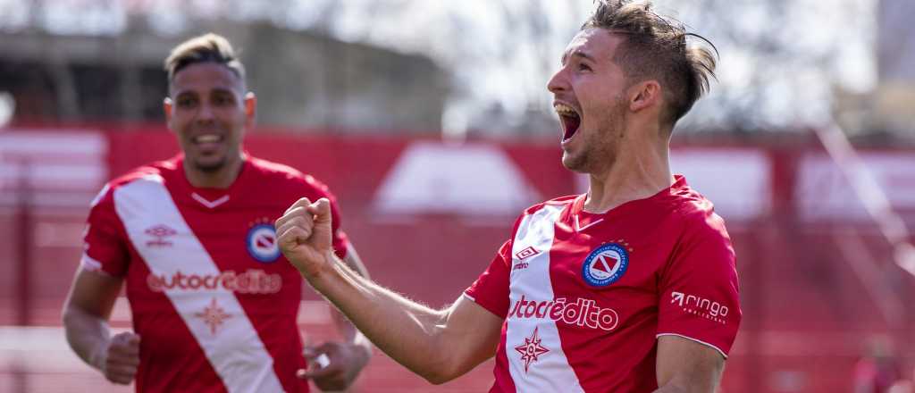 El sorprendente Argentinos Juniors quiere ser el único puntero