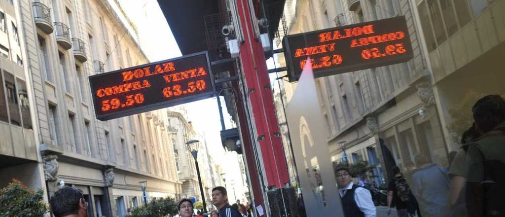 Macri deja el Gobierno con un dólar 539% más caro que al asumir