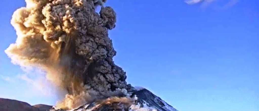 Despertó el volcán Chillán en Chile, cerca del Sur de Malargüe