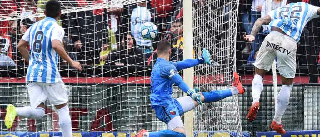 Superliga: se enojó porque lo sacaron e insultó al técnico