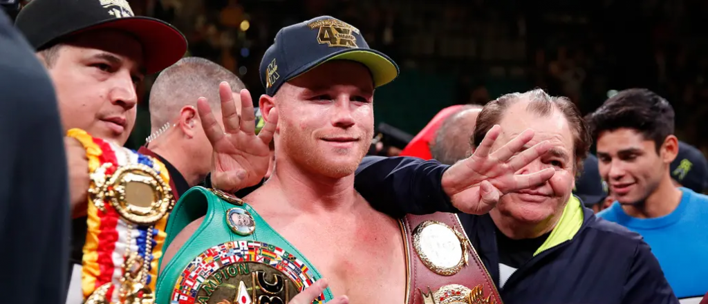 Canelo noqueó a Kovalev e hizo historia al lograr el cuarto título mundial