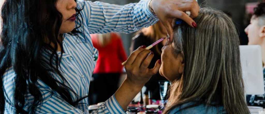 Capacitan a mujeres con prisi&oacute;n domiciliaria para que trabajen en su casa