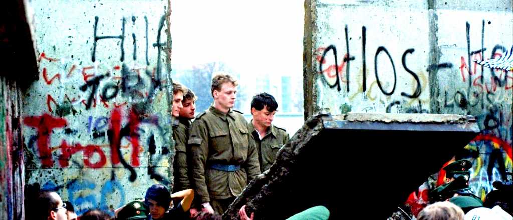 La pregunta del periodista que derribó el Muro de Berlín