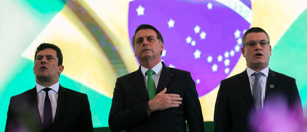 Bolsonaro sobre la liberaci&oacute;n de Lula: "No hay que darle munici&oacute;n al canalla"