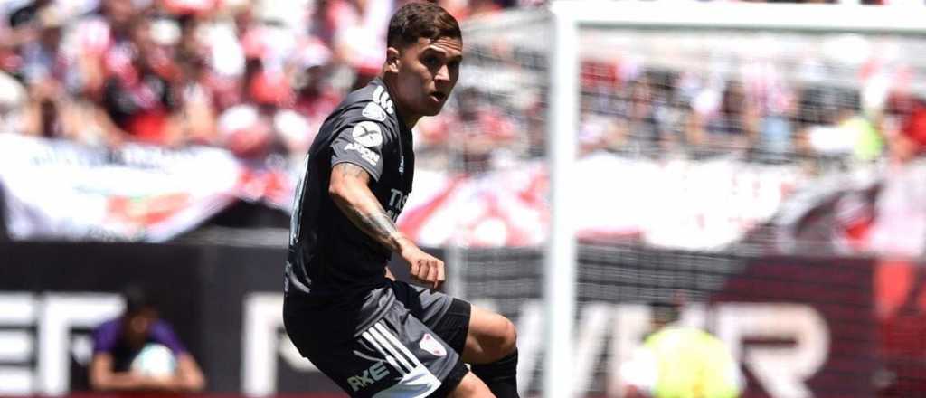 Quintero preocupó a River: dejó el entrenamiento por molestias