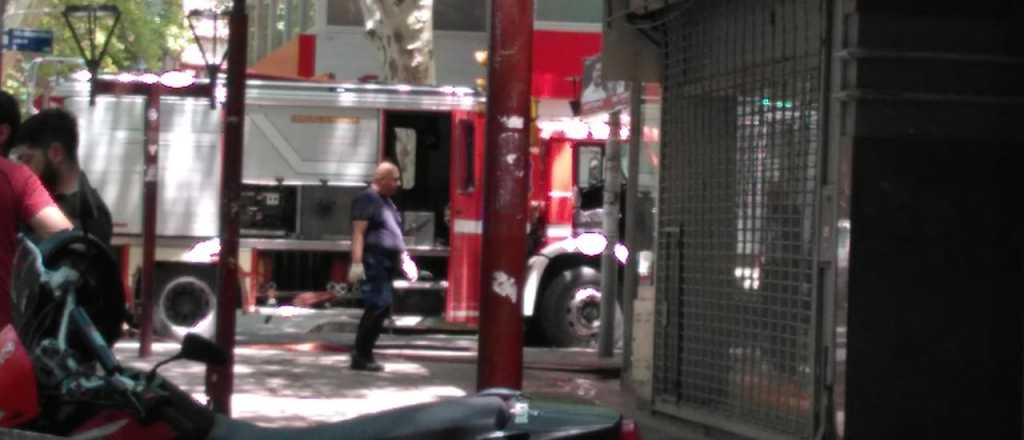 Se incendió un restorán en pleno centro de Mendoza