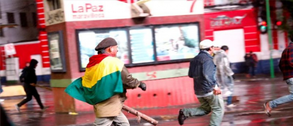 Murió un policía herido y suman 24 las víctimas fatales en Bolivia