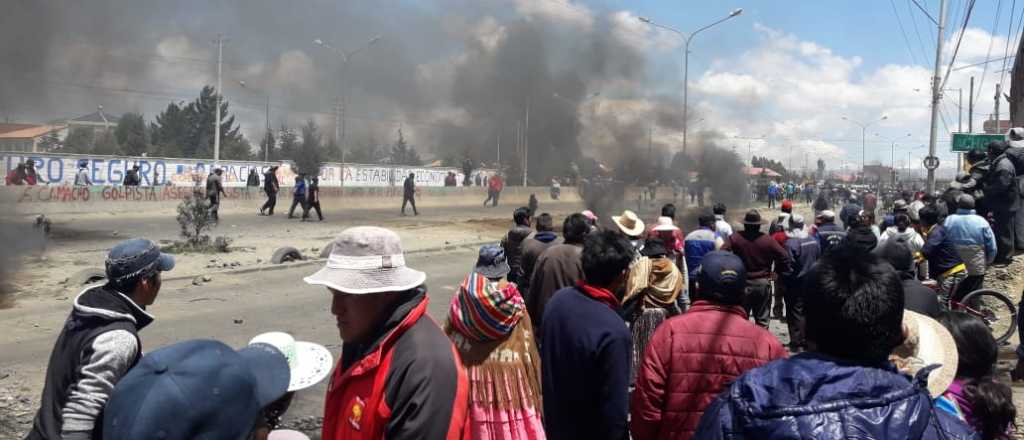 Al menos un manifestante muerto durante una represión en Bolivia