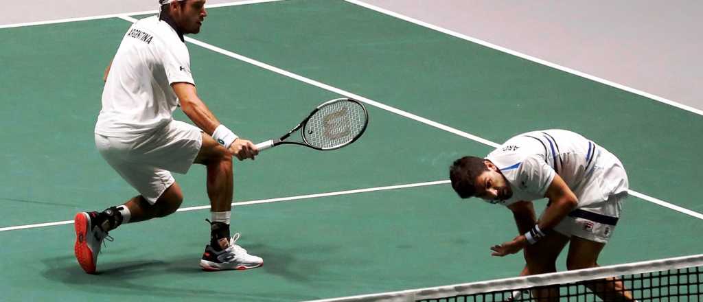 Copa Davis: Argentina perdi&oacute; el dobles ante Espa&ntilde;a y qued&oacute; eliminada