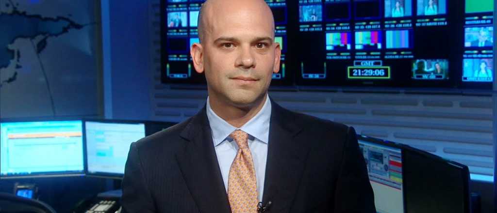 Un cardi&oacute;logo explica por qu&eacute; los hombres no pueden levantar sillas