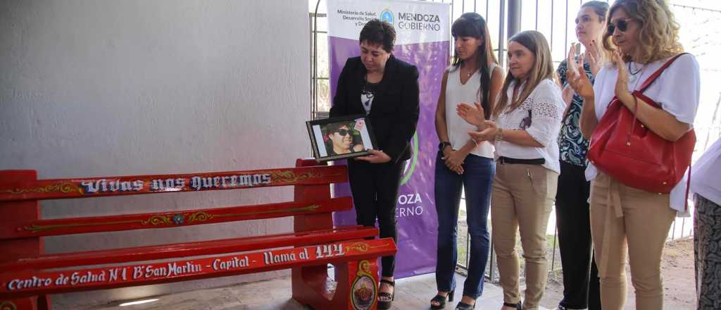 Instalaron en Ciudad un nuevo "Banco Rojo" contra la violencia de género