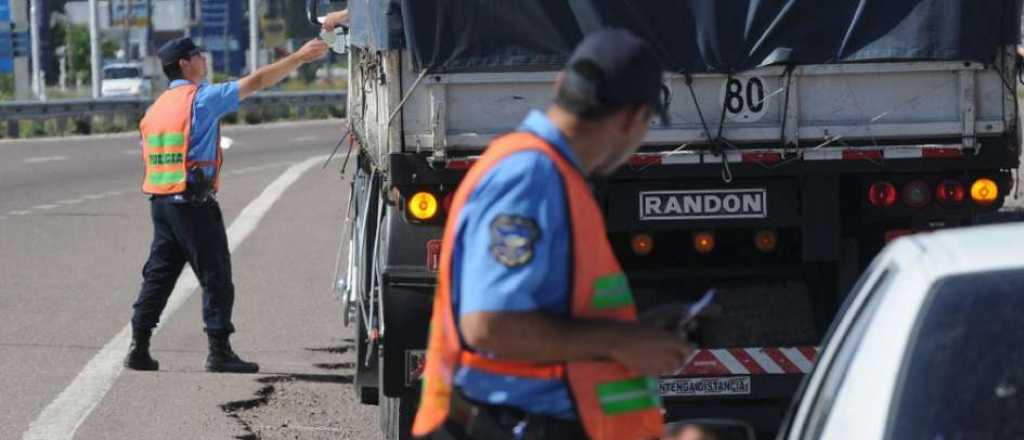 Detuvieron a un camionero en San Carlos por conducir ebrio