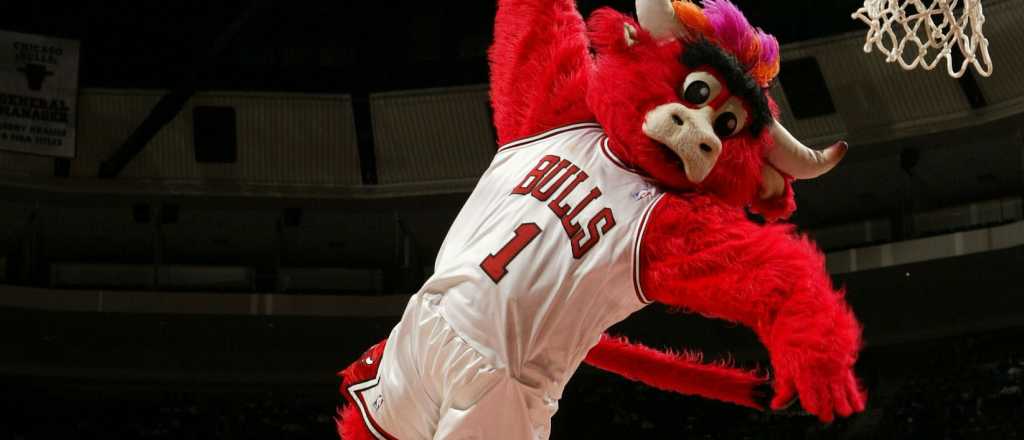 Imperdible: así se siente ser mascota en la NBA
