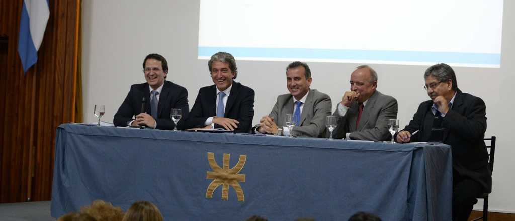 Bermejo concentra su campa&ntilde;a en el poder territorial y recibe apoyo del sciolismo