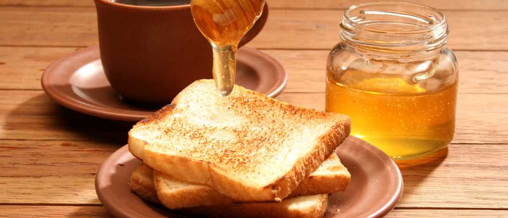 Cómo incorporar la miel, el néctar que cura enfermedades