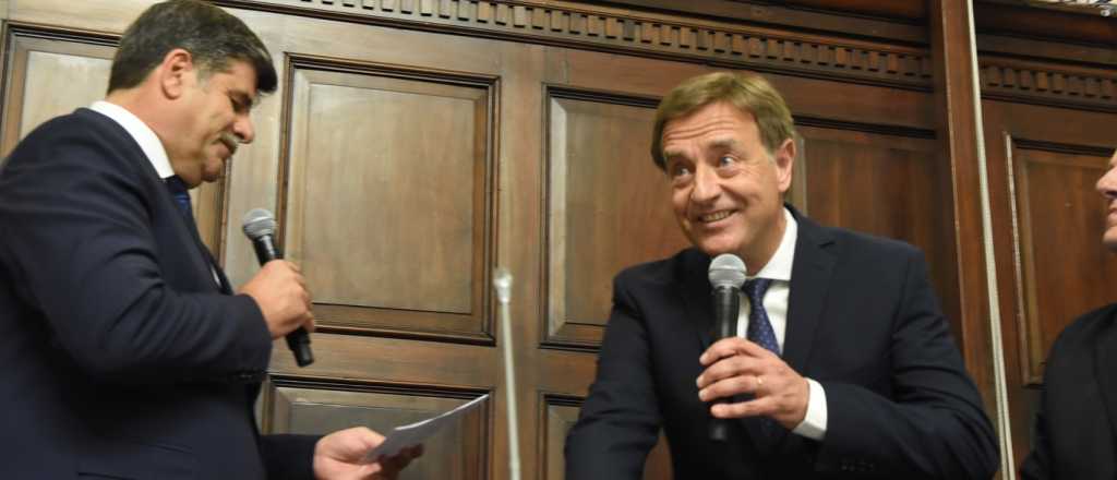 Suarez: "Los empleados p&uacute;blicos somos empleados de la sociedad"