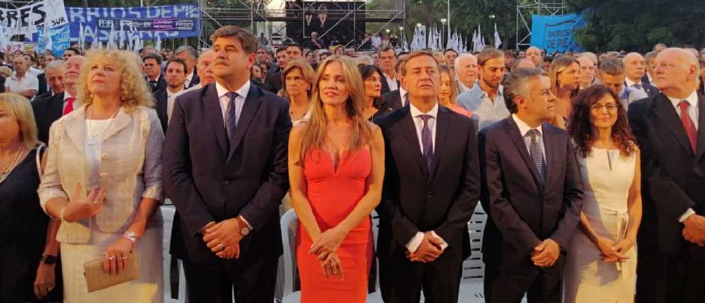 Cornejo le pas&oacute; los atributos a Suarez y dijo: "Los llevo en el coraz&oacute;n"