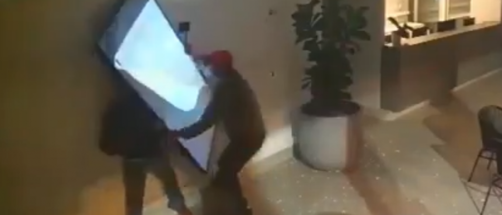 Video: los ladrones m&aacute;s tontos del mundo