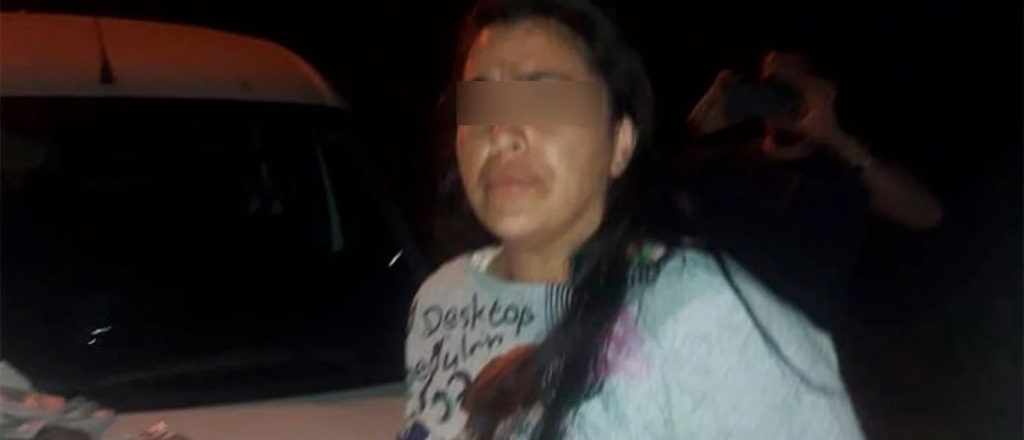 Una mujer prendió fuego una camioneta con su exmarido adentro