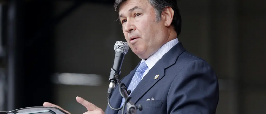 El presidente de la Sociedad Rural Argentina critic&oacute; el aumento a las retenciones