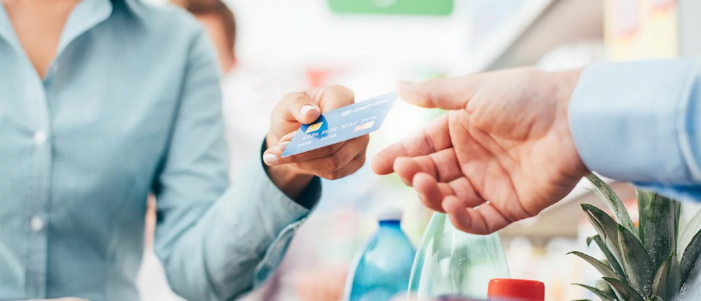 Cómo evitar por ahora pagar el 30 por ciento del dólar turista