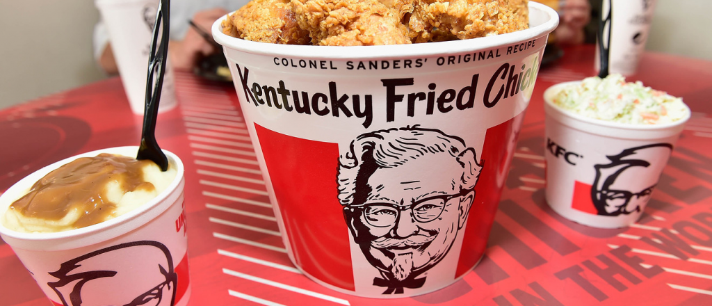 Arriba a Mendoza la cadena de pollo frito Kentucky Fried Chicken