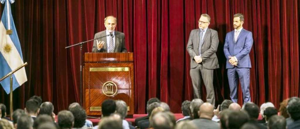 Eduardo Hecker asumió como nuevo presidente del Banco Nación