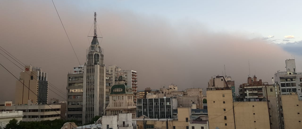 Se registraron cortes de luz por el viento sur
