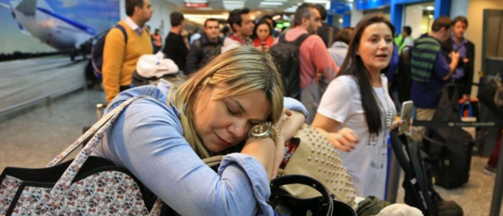 Pilotos advierten "cientos de cancelaciones" para las vacaciones de invierno
