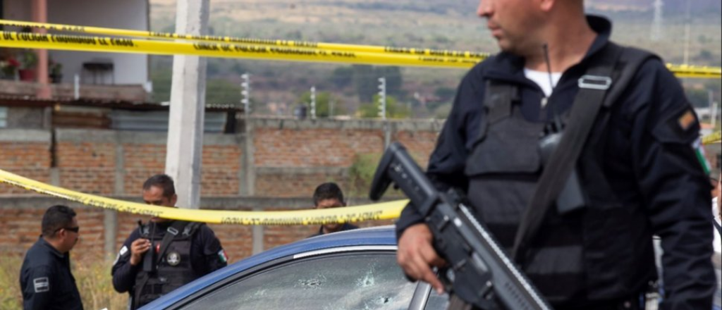 Seis muertos y cinco heridos por ataque armado en el centro de México