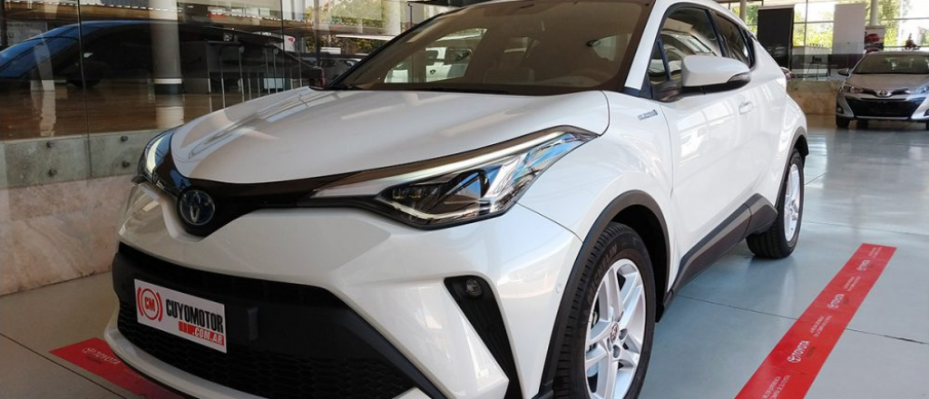 Nos subimos al híbrido Toyota C-HR recién llegado a Mendoza