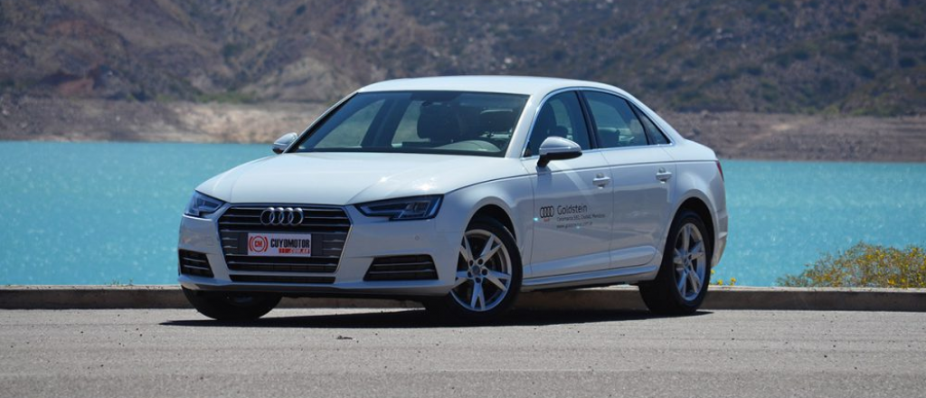 Audi A4: homenaje por sus 25 a&ntilde;os con un test drive por ruta de monta&ntilde;a