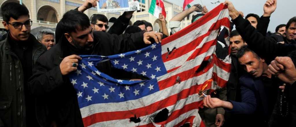 Miles de iraníes marchan contra EEUU por el asesinato de Soleimani