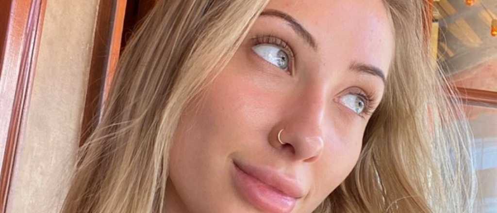 Una influencer vende fotos desnuda para combatir el fuego en Australia